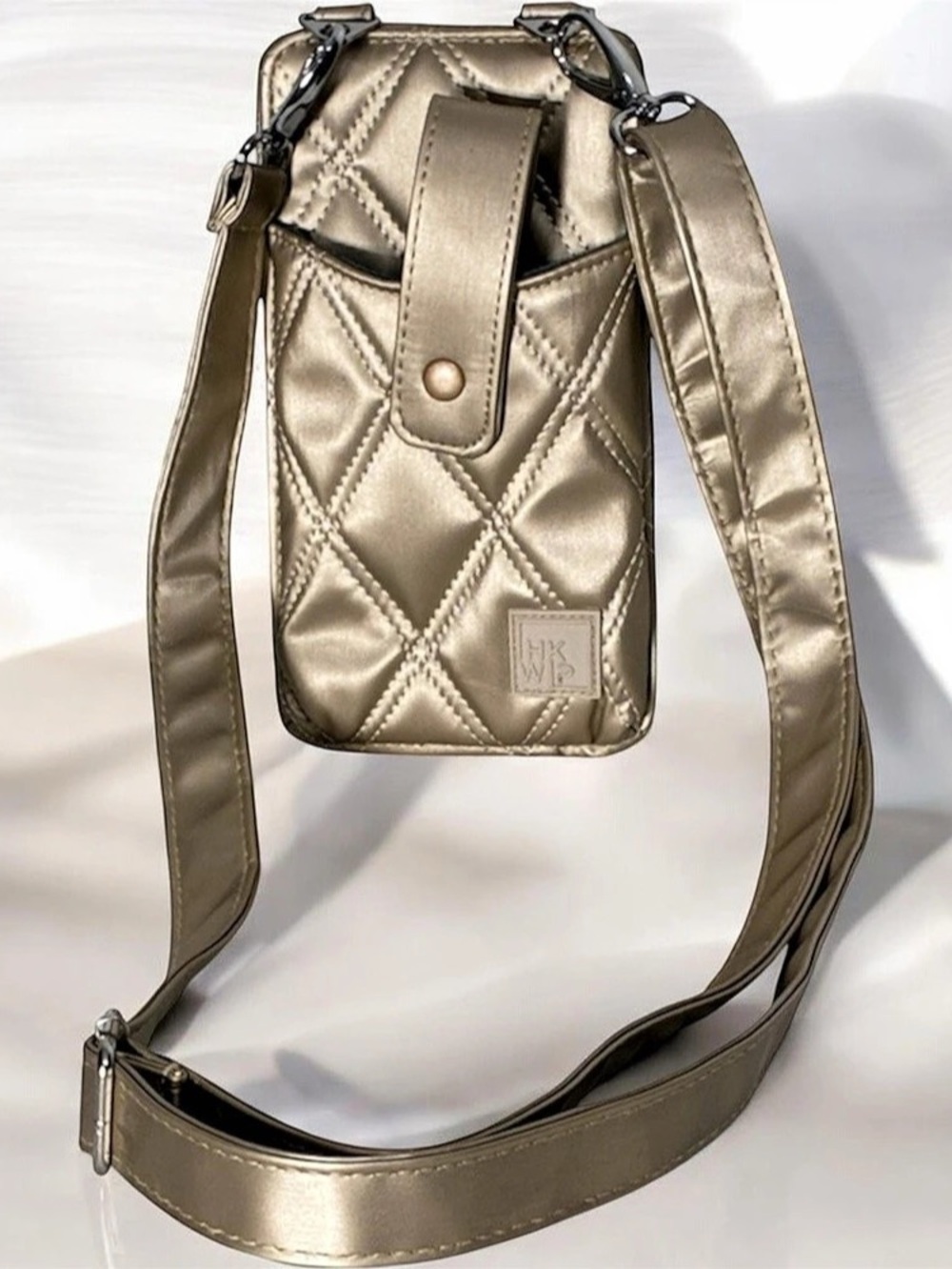IHKWIP Quilted RFID ring ring Metallic Crossbody Phone Bag Wallet - Like New